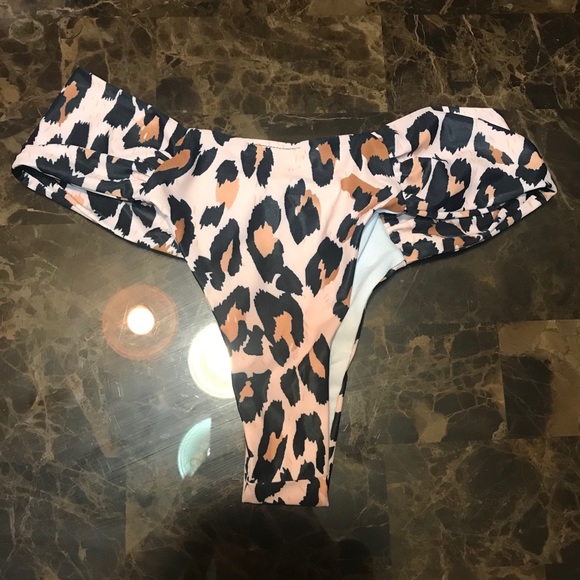 🎉LAST ONE🎉Cheetah Animal Print Bikini Bottom! - Picture 4 of 5